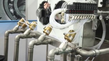 Galvanik banyolar için ekipman pompalama
