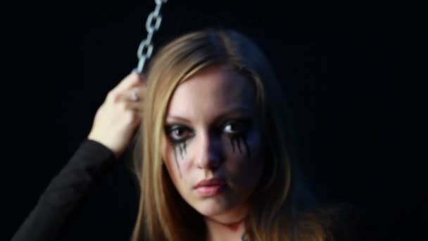 Mal zombie fille avec des larmes noires 