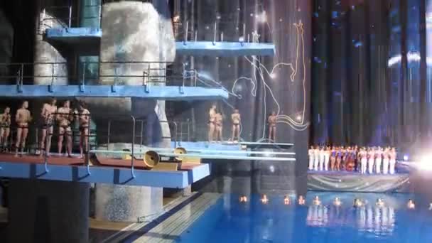 Performance de natation masculine et féminine — Video