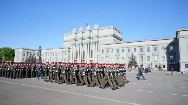 Parade rehearsal before Day of Victory — Stock Video