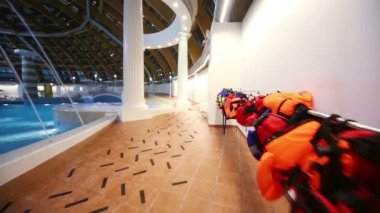 Kapalı su parkı Caribia havuzda