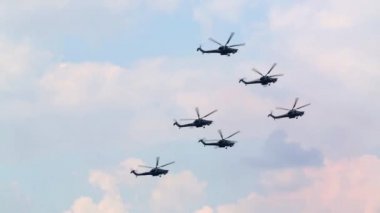 Mi-28n (Berkuts akrobasi ekibi)