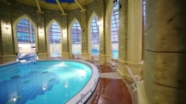 Su Parkı Caribia havuzda