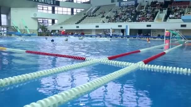 Astana vs Dynamo waterpolo wedstrijd — Stockvideo
