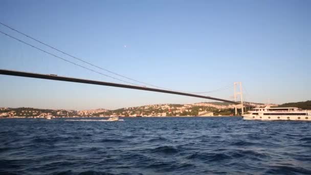 Ataturk Bridge (Bosporenbron) i Istanbul — Stockvideo