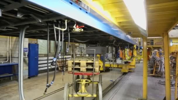 Chassis system of train wagon at workshop — Stock Video
