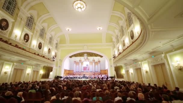 Hall aan Tsjaikovski Conservatorium van Moskou — Stockvideo