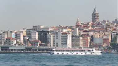 Yolcu gemisi ve Istanbul'da trafik