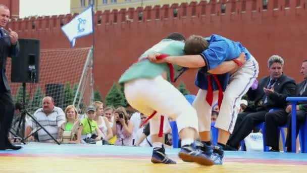 Walki mężczyzn podczas turnieju All-rosyjski — Wideo stockowe