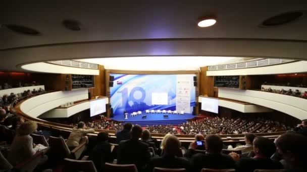 Audiencia y escenario en Forum Small Business — Vídeo de stock