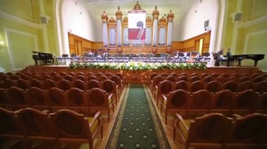 Kış bahçesi içinde boş sahne