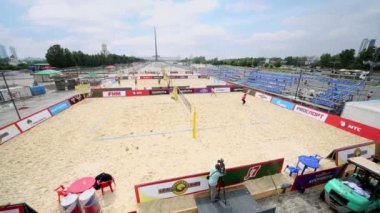 Poklonnaya tepe üzerinde birkaç oyun kortları