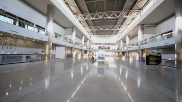 Registration hall of exhibition center — Stock Video