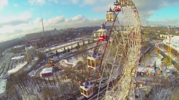 Russische tentoonstelling Center Ferris wheel — Stockvideo