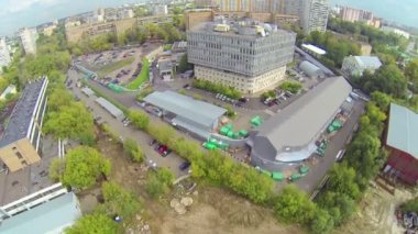 Şehir Manzaralı şeklinde pentagon binası ile