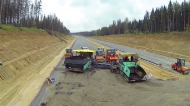 Gelecek iki yönlü otoyol inşaatı