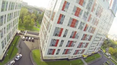 Çok araba park içinde park