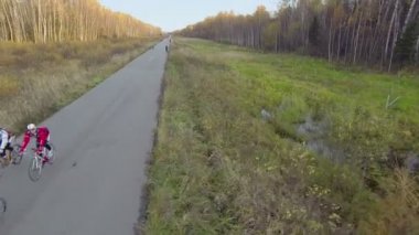 Bisiklet park de yol Peopel