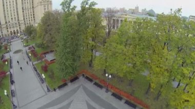 Uzun boylu Kudrinskaya Caddesi üzerinde konut