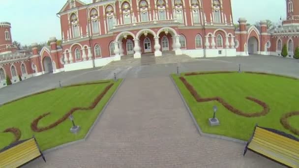 Архитектурный комплекс Петровского дворца — стоковое видео