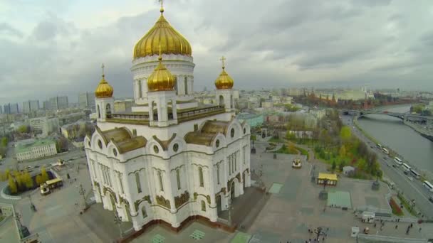 Altın cupolas, İsa'nın kurtarıcı Katedrali — Stok video