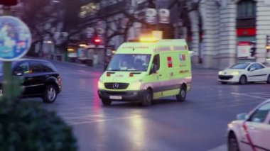 Gran Via, ambulans araba