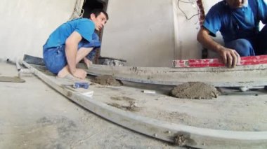 Yeni yere koymak işçi hazırlamak