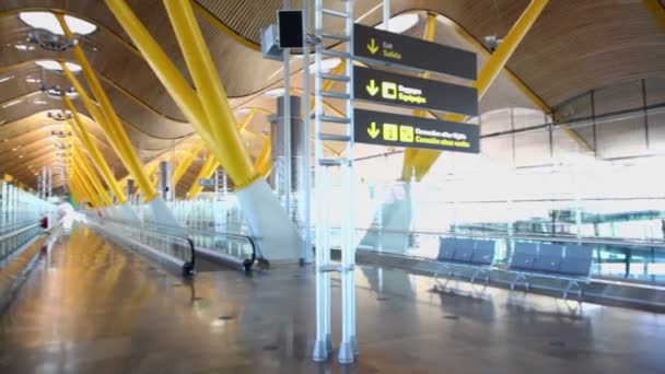 Madrid barajas flygplats — Stockvideo