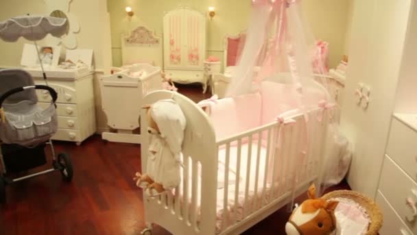 Shop childrens furniture, strollers and toys — Stock Video