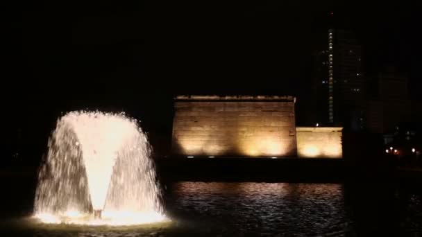 Fonte perto do Templo de Debod — Vídeo de Stock