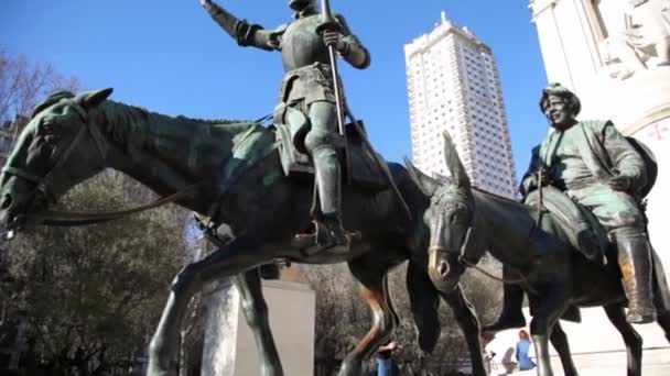 Monumento a Cervantes na Praça Esapan — Vídeo de Stock