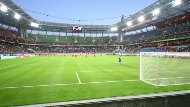 Campo de fútbol en el juego — Vídeo de stock