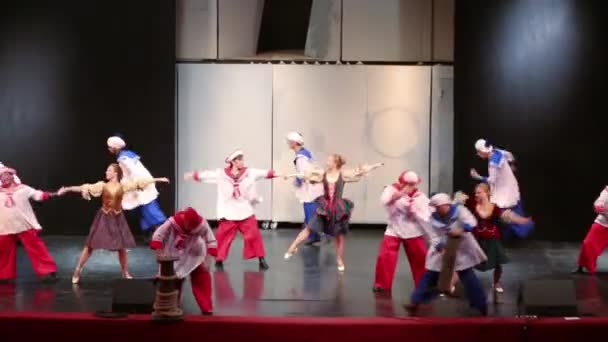 Scene with sailors at open rehearsal of musical — Stock Video