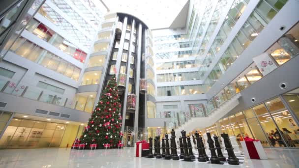 Hall moderne avec arbre de Noël — Video