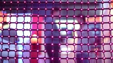 Sergide lambaları yanıp sönen led net