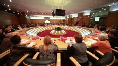 hoparlörler olay moscow adlı gerçekleştirir