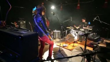 Duman ile stüdyoda Rock grubu