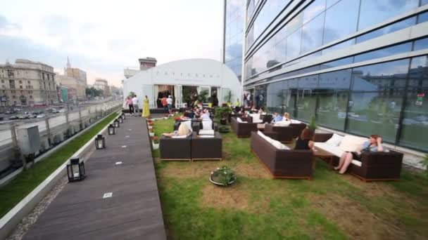 Terrass av Zafferano restaurang i Moskva — Stockvideo