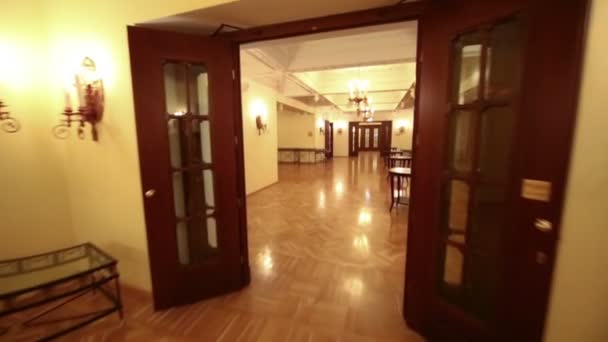 Hôtel Hilton Leningradskaya — Video