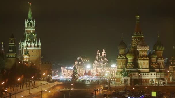 Kreml és Szent bazsalikom székesegyház — Stock videók