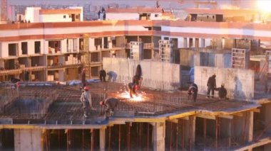 İnşaatta çalışma yapanlar