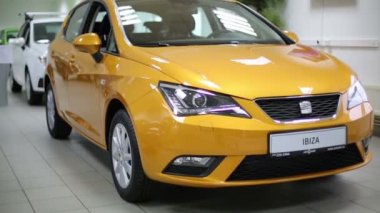 Avtomir bayilik yeni sarı araba