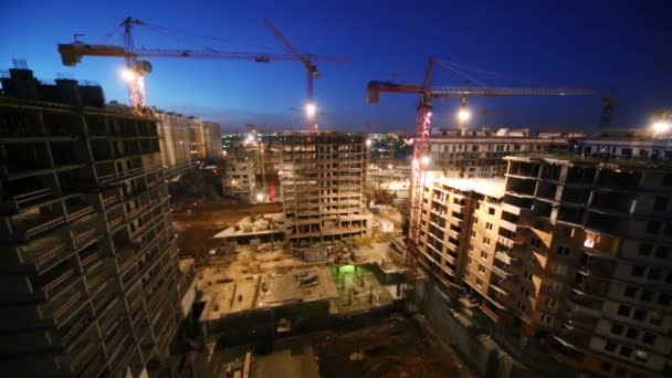 Sitio de construcción de edificios de varios pisos — Vídeos de Stock