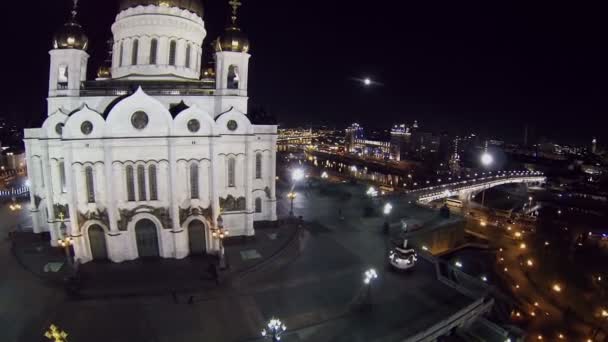 Ponte Patriarshiy e Catedral de Cristo Salvador — Vídeo de Stock