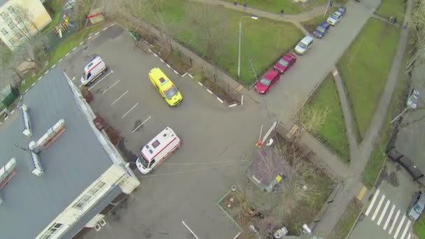 Carro de emergência amarelo passeio — Vídeo de Stock