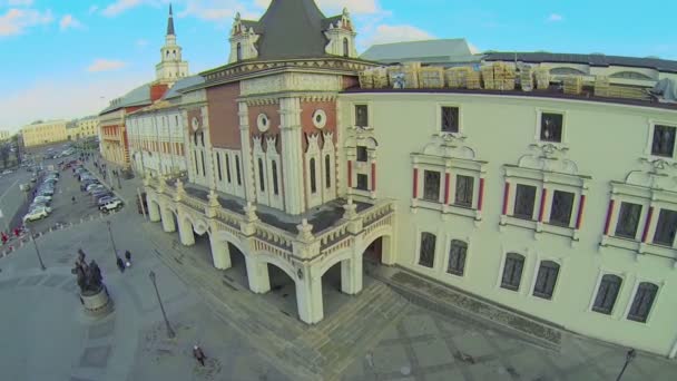 Roof maintenance of Kazansky railroad station — Stock Video