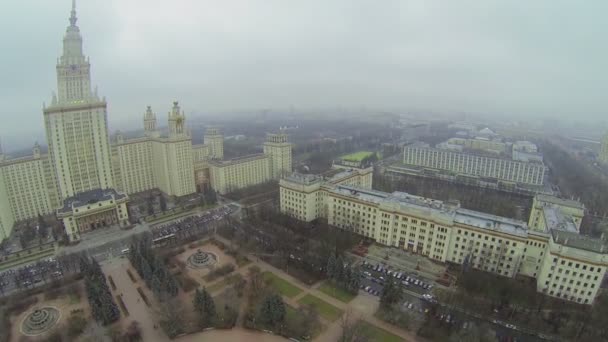 Edifício principal da Universidade Estatal de Moscou — Vídeo de Stock