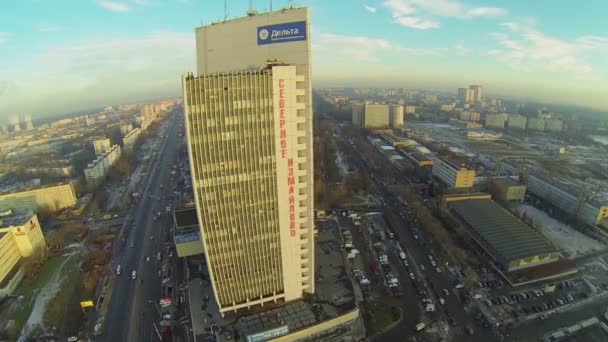 Edifício alto em North Izmailovo — Vídeo de Stock