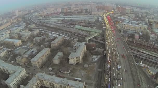 Stadsbilden med bil på tredje transport ringen — Stockvideo