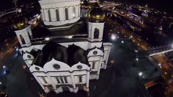 Tráfego perto de Cristo Salvador Catedral — Vídeo de Stock